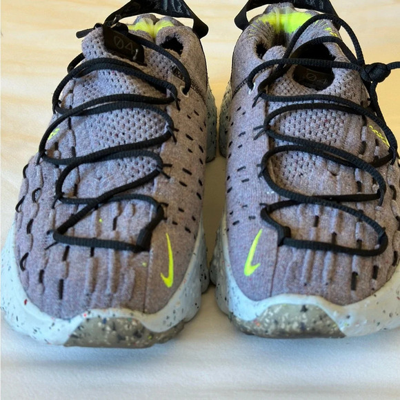 Nike Space Hippie 04 Grey/Volt-Black Men's Size 10.5 CZ6398-001 - Picture 2 of 10